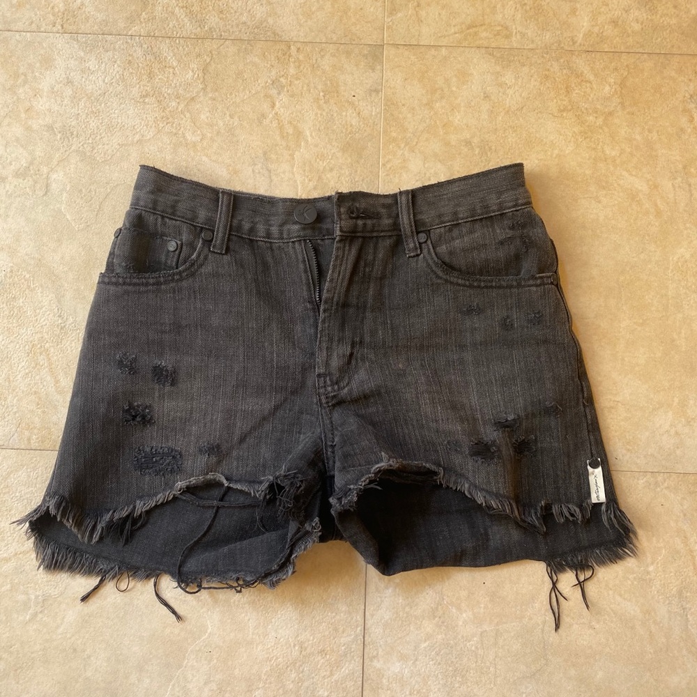 One Teaspoon Shorts Distressed Black